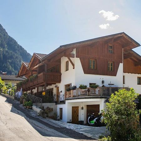 Studio Stubaier Herzblut Apartamento Neustift im Stubaital Exterior foto