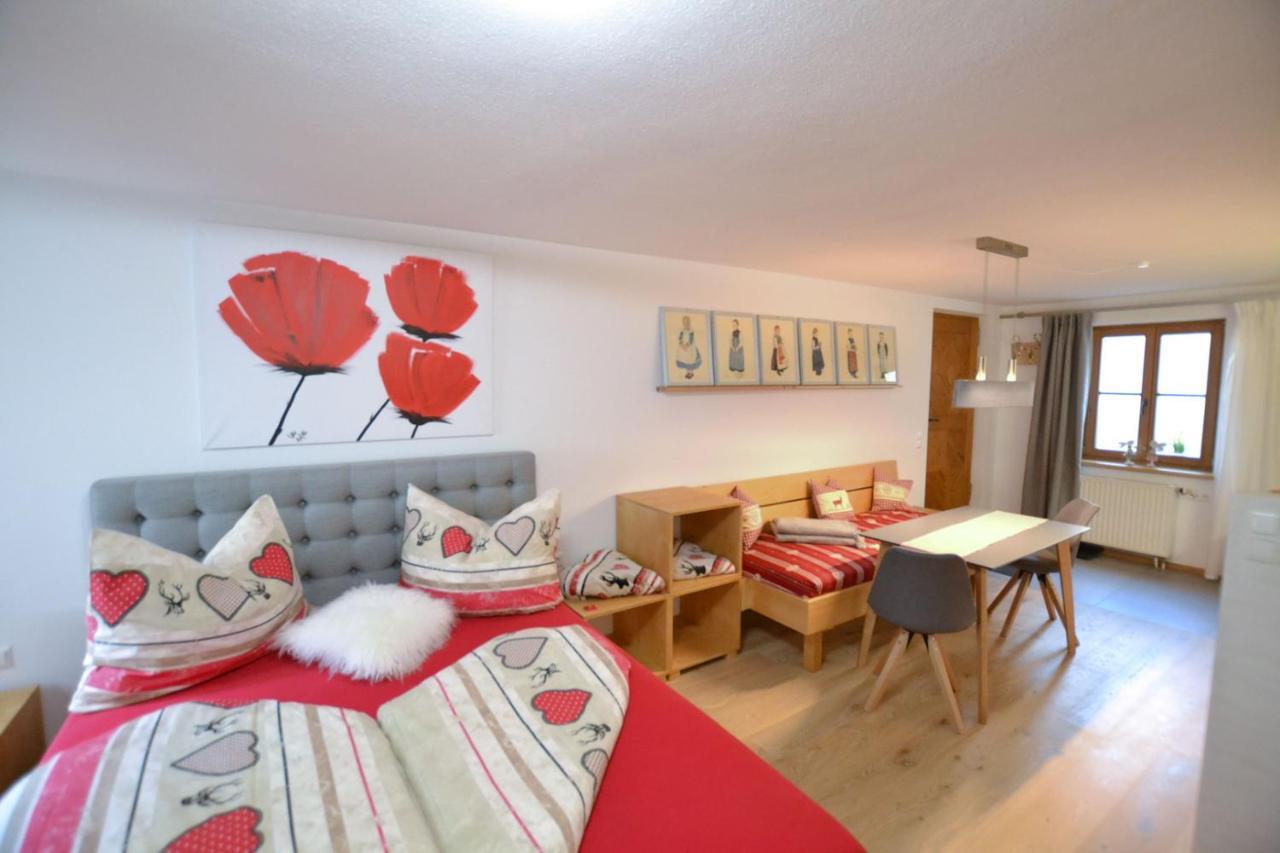 Studio Stubaier Herzblut Apartamento Neustift im Stubaital Exterior foto
